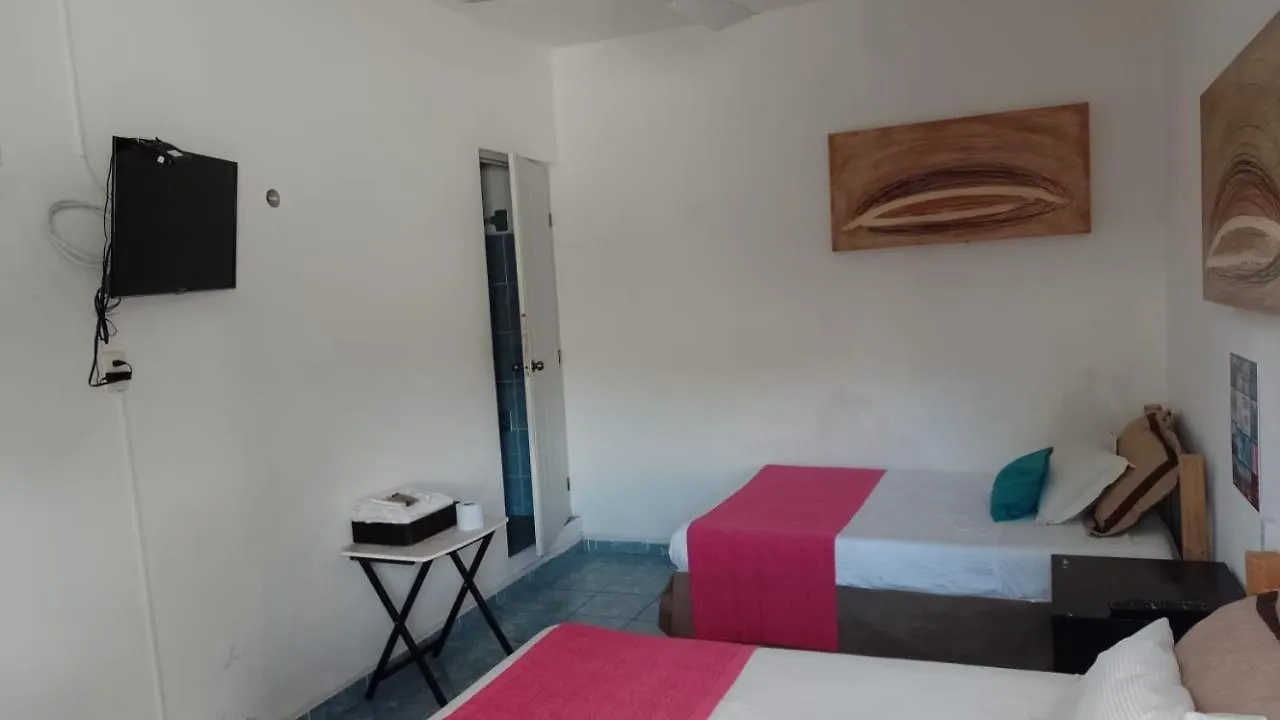 Hotel D'Atyi Playa del Carmen 2*,